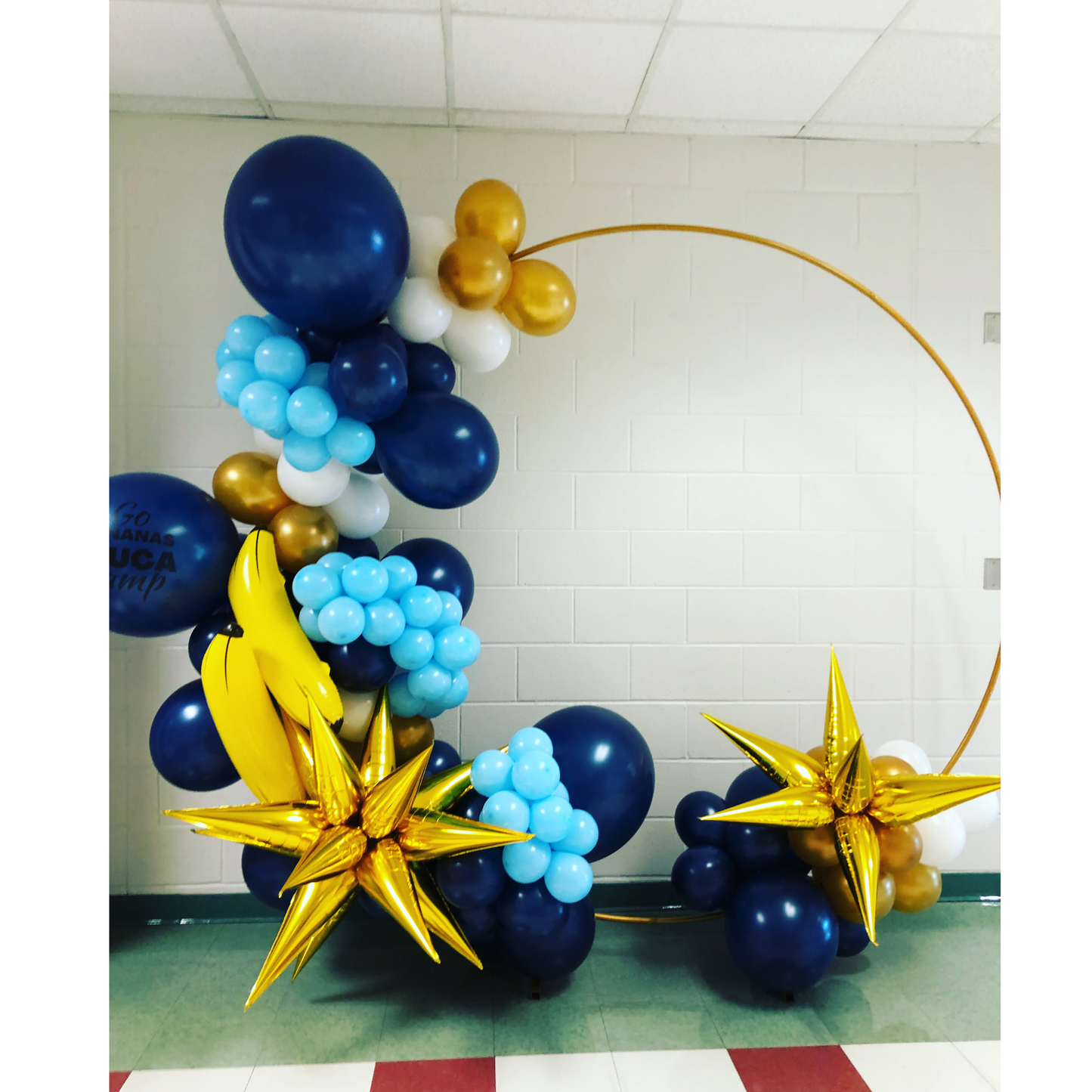 Gold Circle Arch-Prop Rental